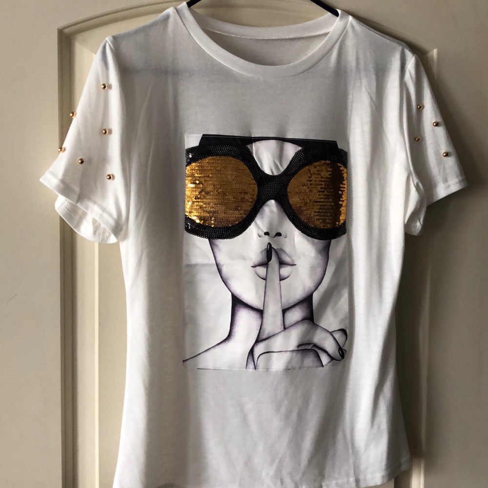 Detailed tee shirt